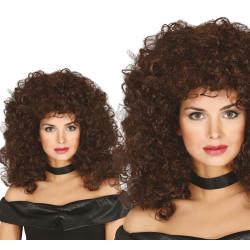 Punutud lokkis juuste parukas